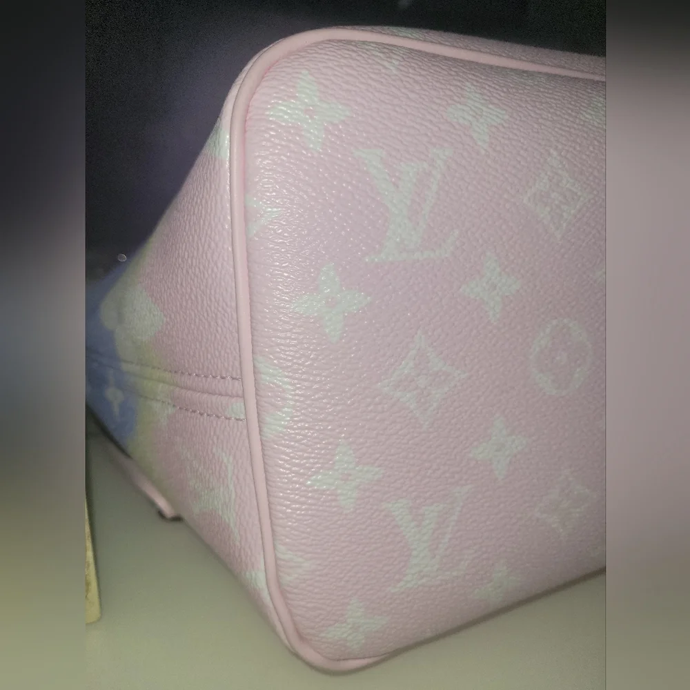 LOUIS VUITTON Monogram Escale Neverfull MM Pastel Limited Edition!